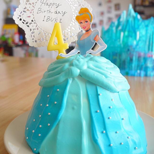 プリンセス ケーキディッシュ 足つき プリンセスケーキ シンデレラ/Mah☆ | Snapdish[スナップディッシュ